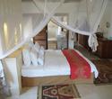 2-wöchiger Kenia Luxus Urlaub: Flugsafari & Baden - *****Swahili Beach Resort