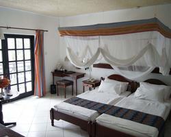 Tolle Kenia-Reise mit Flugsafari Masai Mara Pur - ****Diani Sea Resort