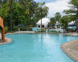 Diani Beach mit Salt Lick und Tsavo Ost Safari - ****Southern Palms Beach Resort