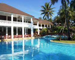 Baden plus Tsavo West, Amboseli, Masai Mara Safari - ****Prideinn Flamingo Beach Resort