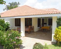 Ferienhaus Kenia mit Tsavo Jeep Safari