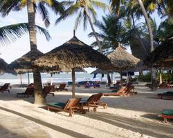 Pinewood Beach Hotel mit Tsavo West und Ost Safari - Kenia Reisen Safaris